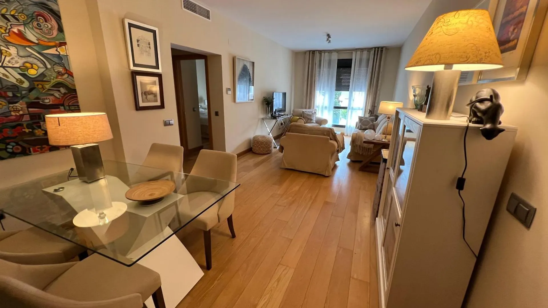 הקונטקטים של Apartamento Jerez